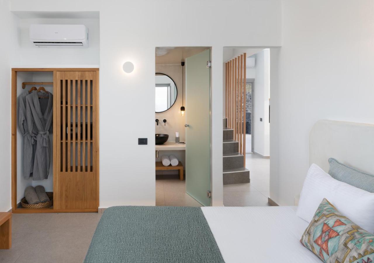 Saint John Oia-Exclusive Private Heated Pool Villas Екстериор снимка