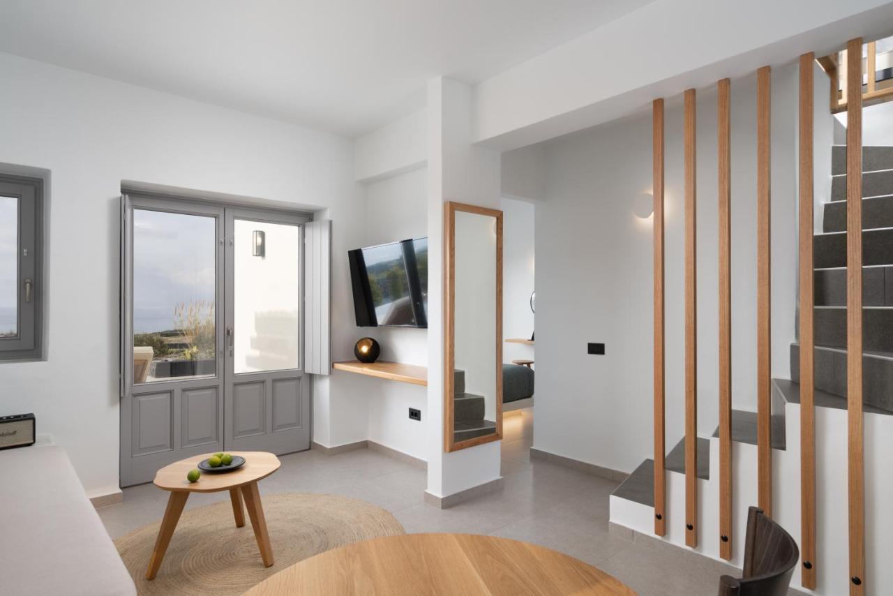 Saint John Oia-Exclusive Private Heated Pool Villas Екстериор снимка