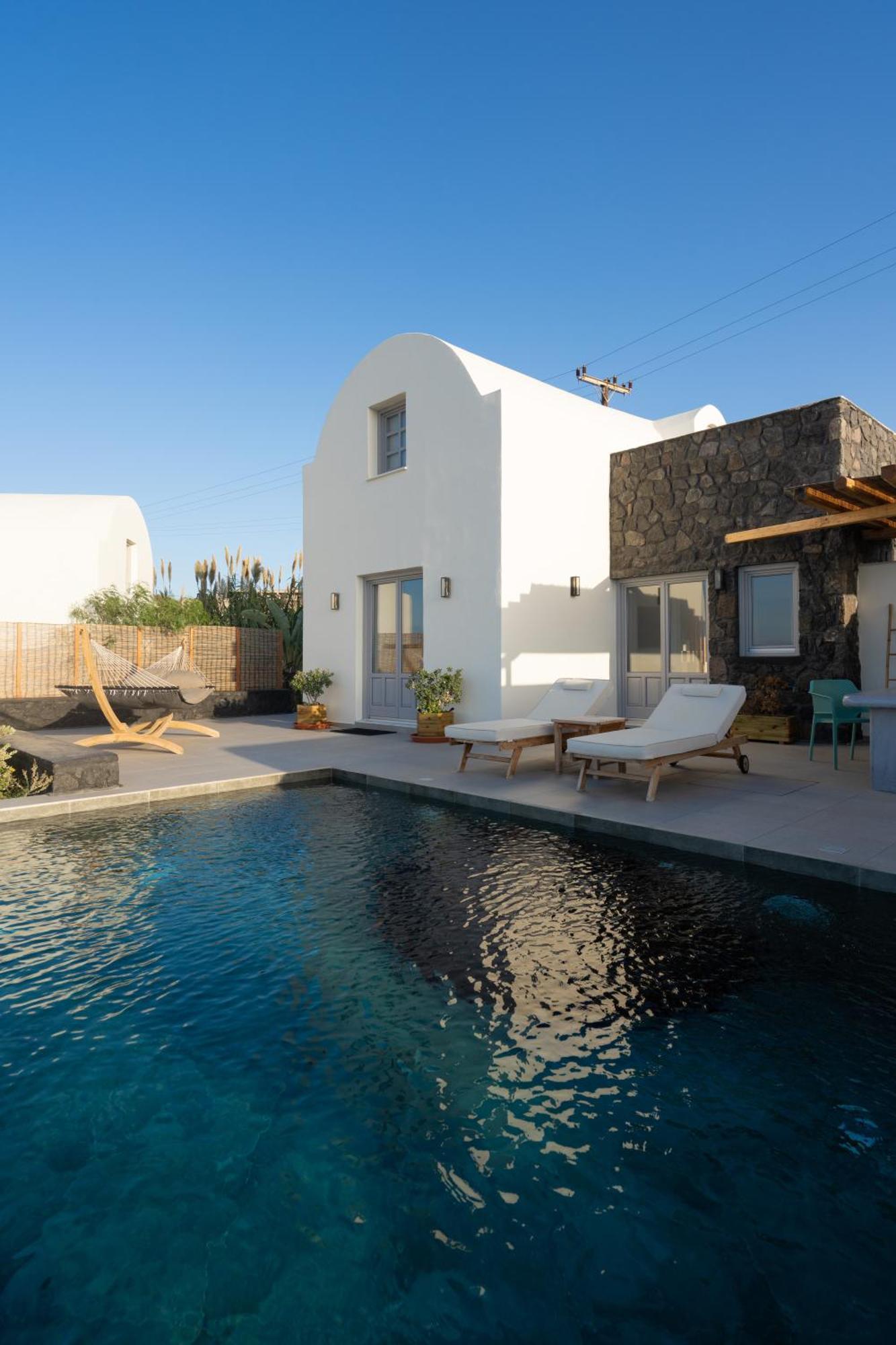 Saint John Oia-Exclusive Private Heated Pool Villas Екстериор снимка